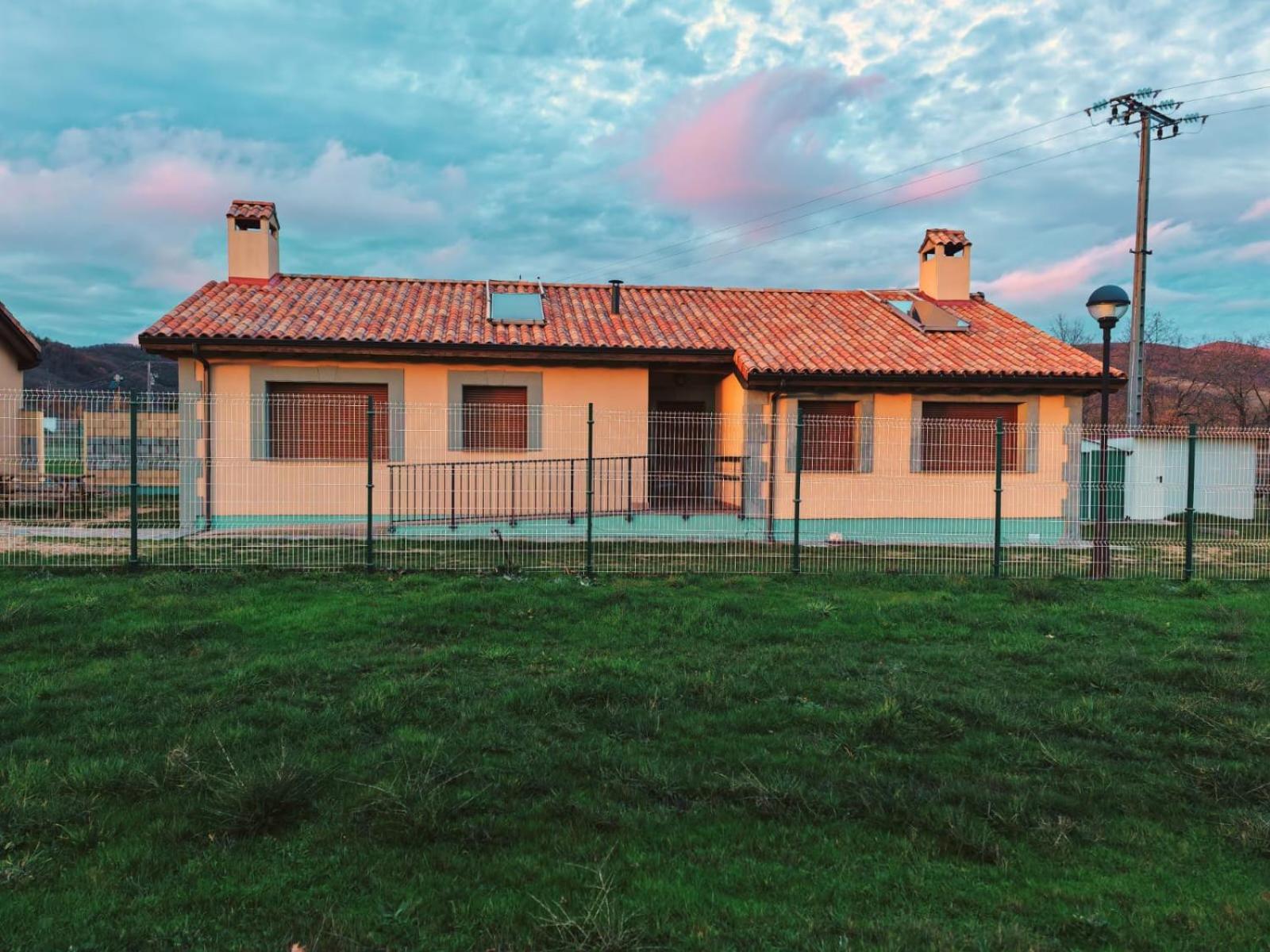 Casas Rurales Cuatro Valles Naredo de Fenar Eksteriør billede